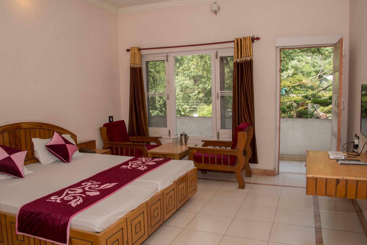 Hotel Royal Dreams Chamba Exterior photo